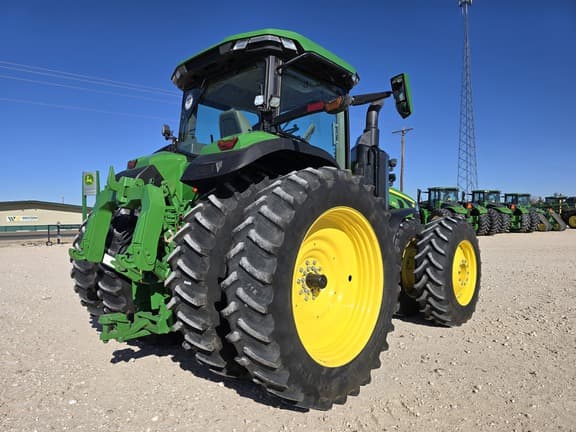 Image of John Deere 8R 370 equipment image 4