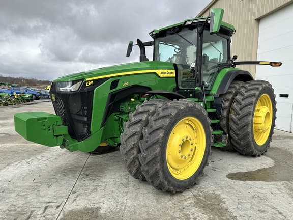 Image of John Deere 8R 370 equipment image 1