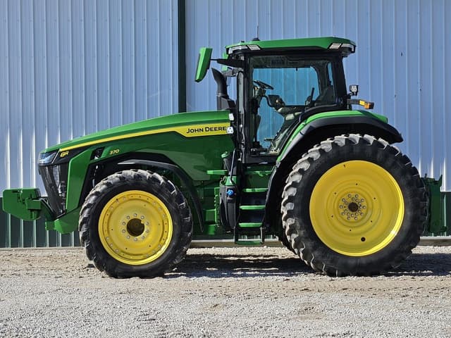 Image of John Deere 8R 370 equipment image 1