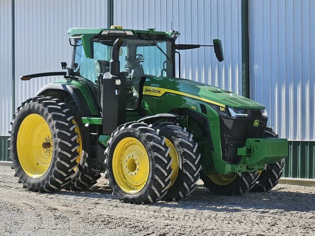 Image of John Deere 8R 370 equipment image 2