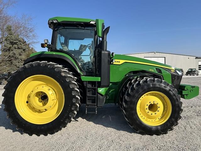 Image of John Deere 8R 370 equipment image 3