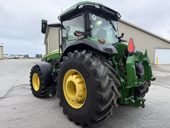 Image of John Deere 8R 370 equipment image 4