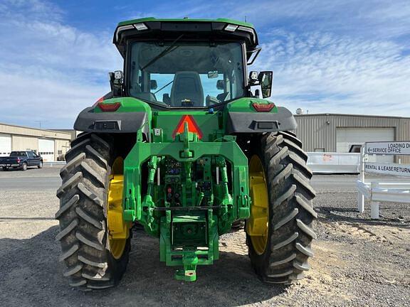 Image of John Deere 8R 370 equipment image 2