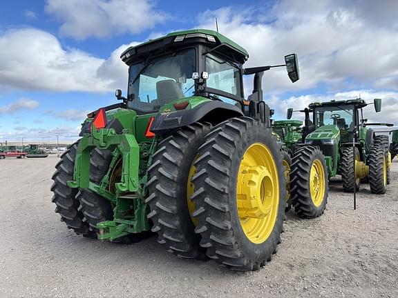 Image of John Deere 8R 370 equipment image 2