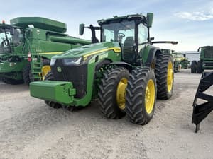 2023 John Deere 8R 370 Image