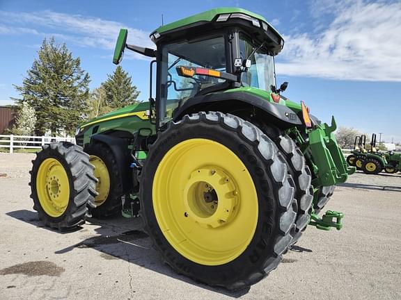 Image of John Deere 8R 370 equipment image 2