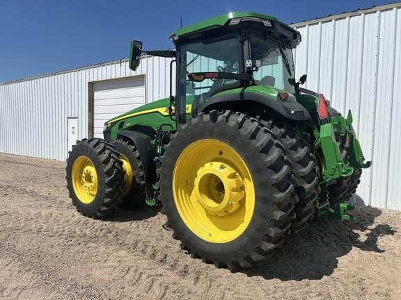 Image of John Deere 8R 370 equipment image 2
