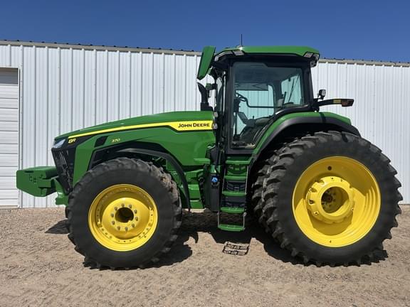 Image of John Deere 8R 370 equipment image 1