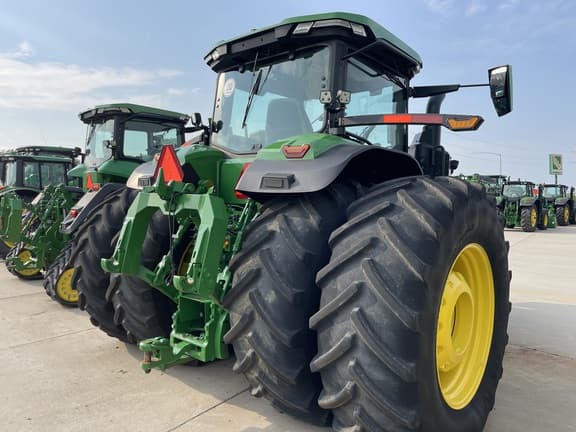 Image of John Deere 8R 370 equipment image 4