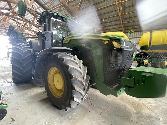 Image of John Deere 8R 370 equipment image 1