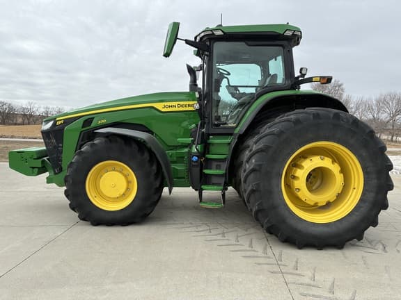 Image of John Deere 8R 370 equipment image 2