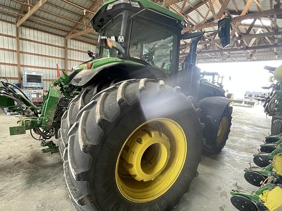 Image of John Deere 8R 370 equipment image 4