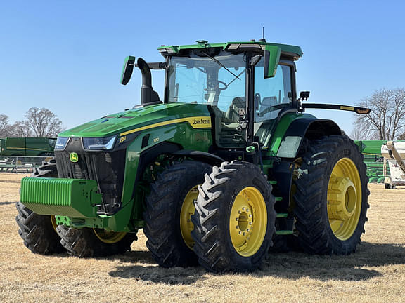 Image of John Deere 8R 370 equipment image 2