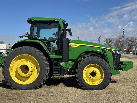 Image of John Deere 8R 370 equipment image 4
