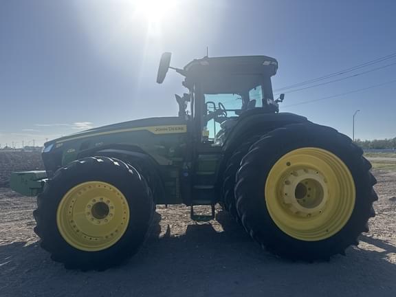 Image of John Deere 8R 370 equipment image 1