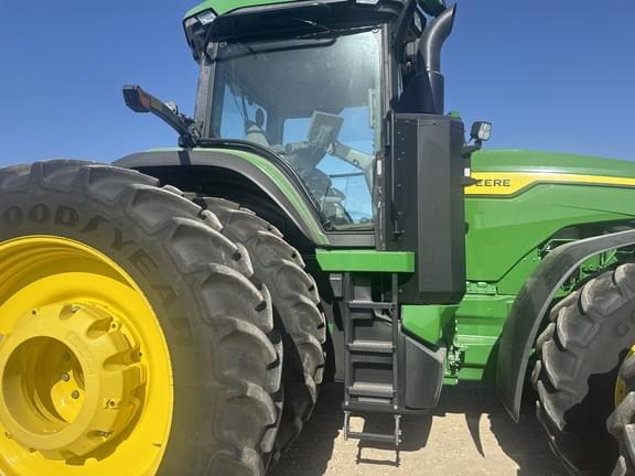 Image of John Deere 8R 370 equipment image 3
