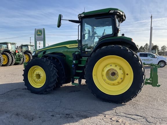 Image of John Deere 8R 370 equipment image 1