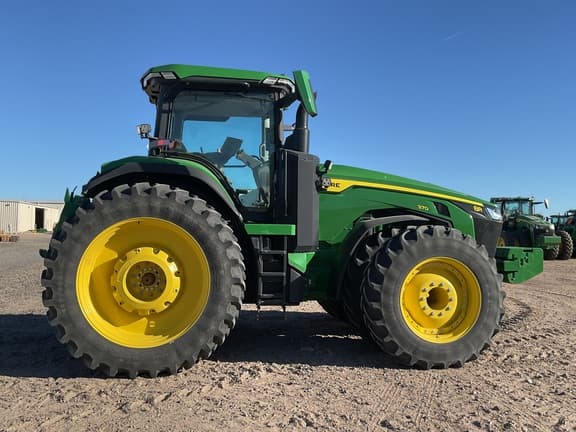 Image of John Deere 8R 370 equipment image 2