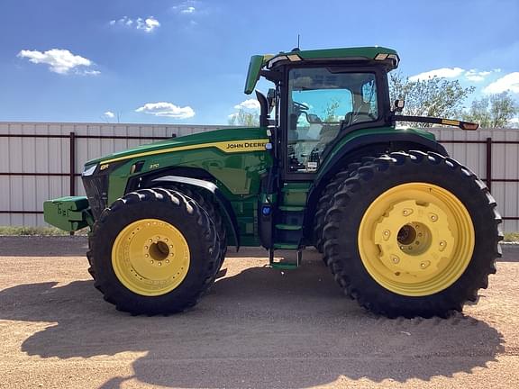 Image of John Deere 8R 370 equipment image 1