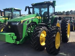 2023 John Deere 8R 370 Image