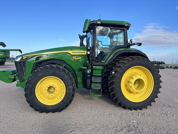 Image of John Deere 8R 370 Primary image