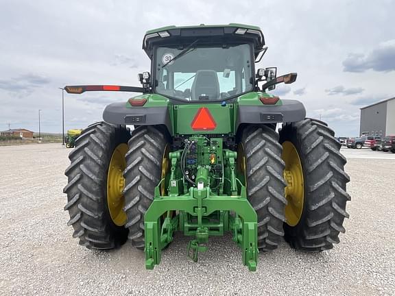 Image of John Deere 8R 370 equipment image 4