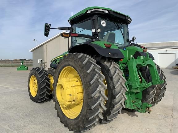 Image of John Deere 8R 370 equipment image 2