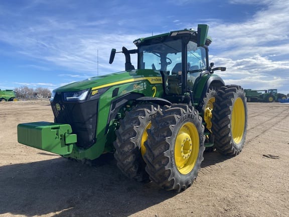 2023 John Deere 8R 370 Equipment Image0