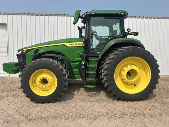 Image of John Deere 8R 370 equipment image 1