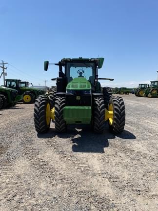 Image of John Deere 8R 370 equipment image 3