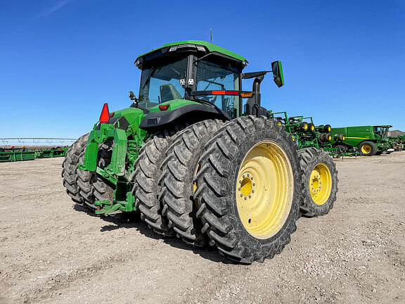 Image of John Deere 8R 370 equipment image 4