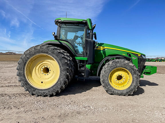 Image of John Deere 8R 370 equipment image 3