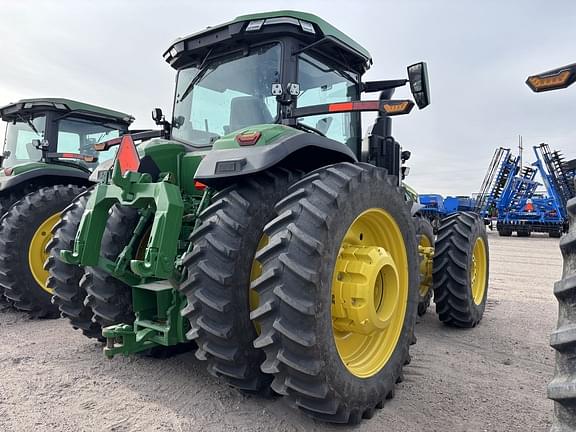 Image of John Deere 8R 370 equipment image 1