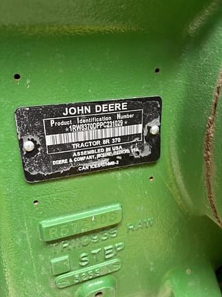 Image of John Deere 8R 370 equipment image 4