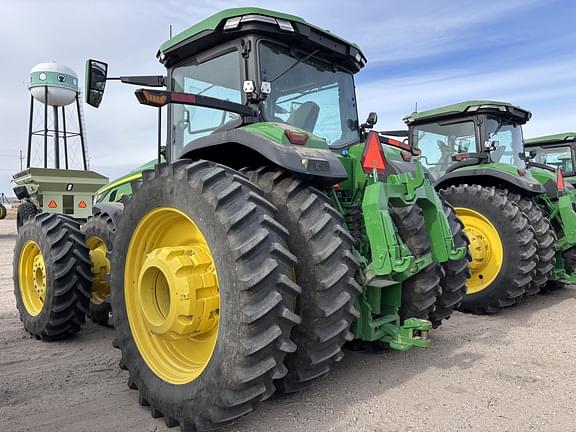 Image of John Deere 8R 370 equipment image 3