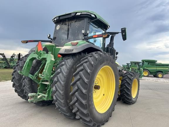 Image of John Deere 8R 370 equipment image 4