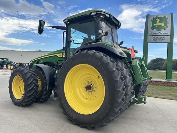 Image of John Deere 8R 370 equipment image 2