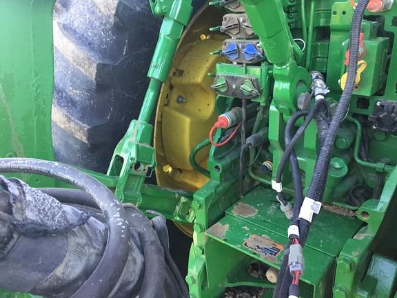 Image of John Deere 8R 370 equipment image 3