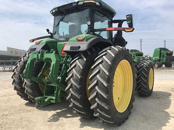 Image of John Deere 8R 370 equipment image 2