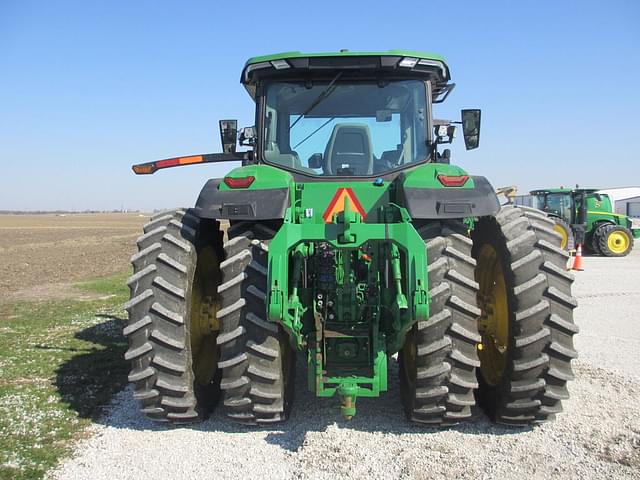 Image of John Deere 8R 370 equipment image 3