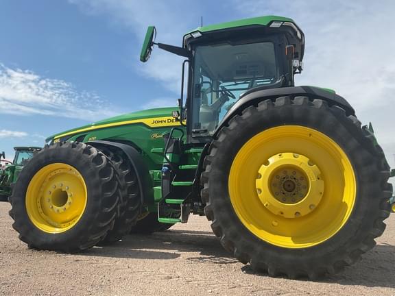 Image of John Deere 8R 370 equipment image 2