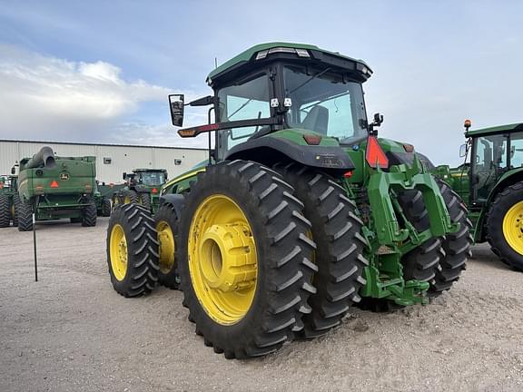 Image of John Deere 8R 370 equipment image 2