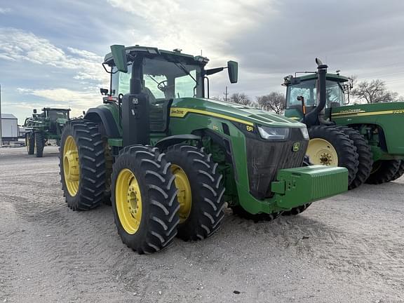 Image of John Deere 8R 370 equipment image 1