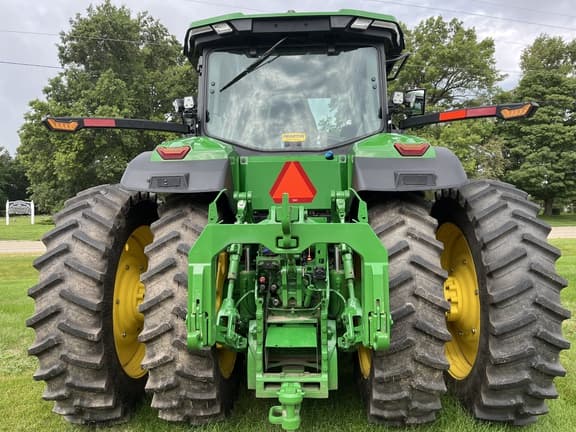 Image of John Deere 8R 370 equipment image 3