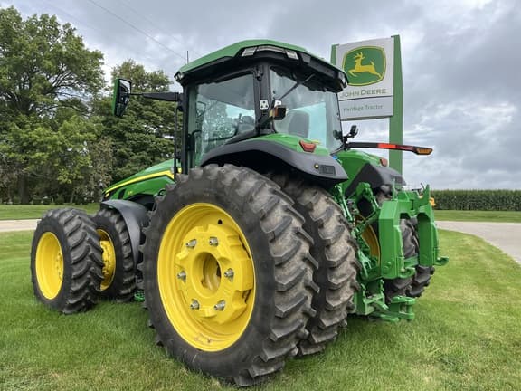 Image of John Deere 8R 370 equipment image 2