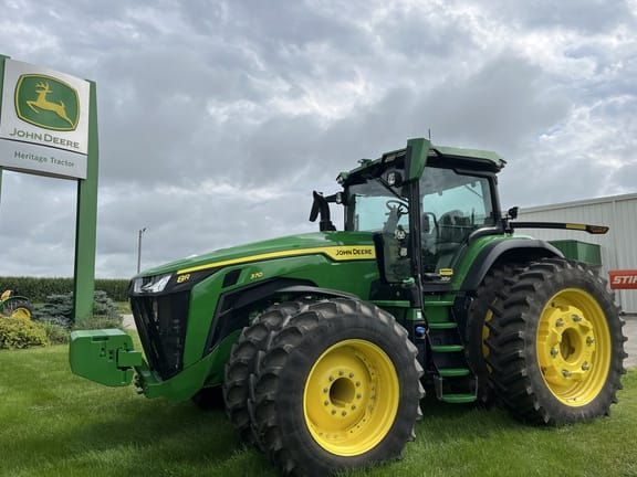2023 John Deere 8R 370 Equipment Image0