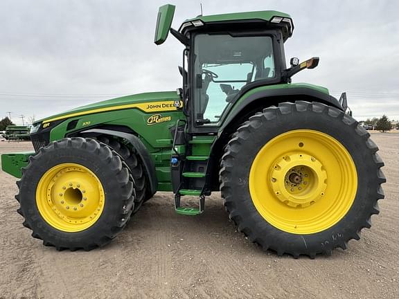 Image of John Deere 8R 370 equipment image 1