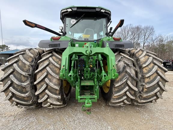 Image of John Deere 8R 370 equipment image 3