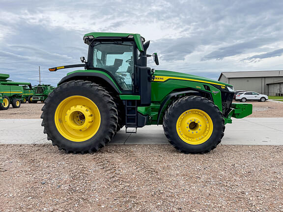 Image of John Deere 8R 370 equipment image 3