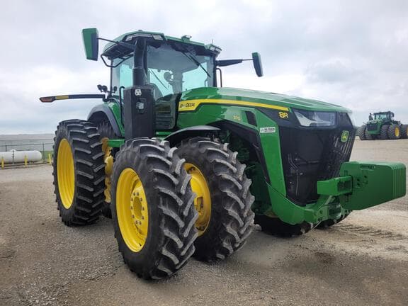 Image of John Deere 8R 370 equipment image 2